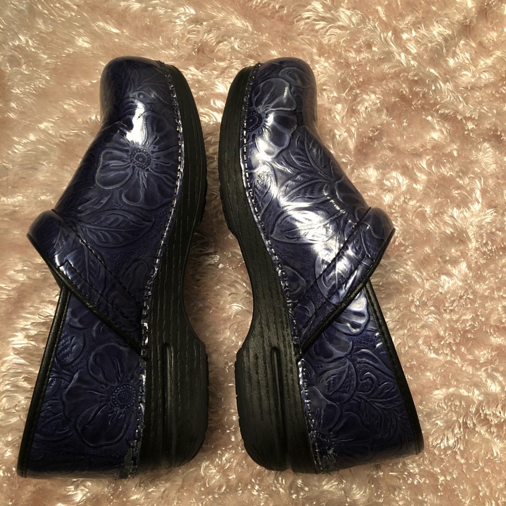 Dansko XP clogs blue floral print